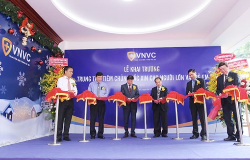 Khai trương trung tâm tiêm chủng lớn nhất tại TP HCM