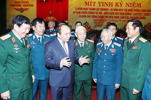 Thủ tướng Nguyễn Xuân Phúc dự Lễ kỷ niệm 45 năm Chiến thắng “Hà Nội - Điện Biên Phủ trên không”