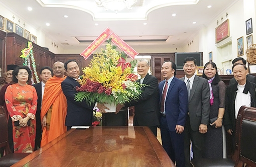 Xây dựng khối đại đoàn kết toàn dân tộc, cùng thực hiện mục tiêu chung