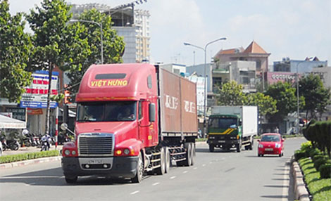 Khủng hoảng thừa xe đầu kéo – doanh nghiệp khốn đốn