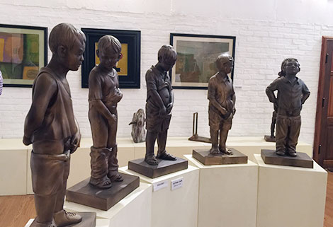 NSND, nhà điêu khắc Vương Duy Biên: Một thế giới ngạc nhiên