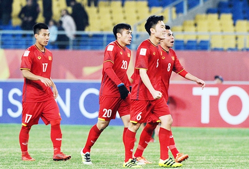 Cố giành 1 điểm!