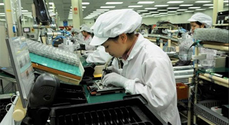 Hơn 60% các doanh nghiệp điện tử vi phạm quy định về làm thêm giờ