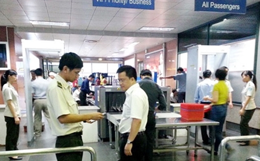 Từ việc hành khách bị cấm bay vẫn sang được Nga: Công tác phối hợp còn kẽ hở