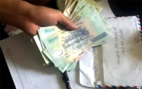 Bắt kẻ lừa chạy án để chiếm đoạt tài sản