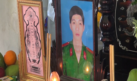 Đề nghị tặng Huân chương cho chiến sĩ Công an hi sinh cứu người