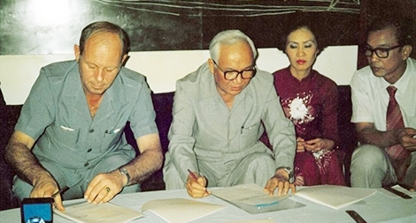  Một người cha rất đỗi nhân văn của làng trẻ em SOS Việt Nam