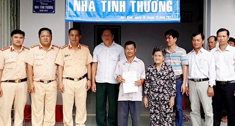 Tổ chức diễn đàn để nhân dân chấm điểm, đánh giá hiệu quả công tác