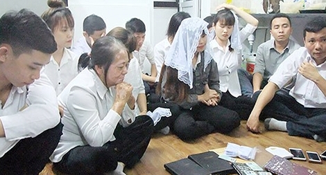 Cảnh giác với vòi bạch tuộc “Hội thánh Đức Chúa trời”