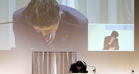 Thủ tướng Nhật Bản Shinzo Abe: Bên bờ vực nguy hiểm