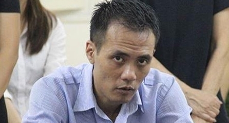 Gã trông xe có 4 tiền án tiền sự đâm chết người vì cạnh tranh khách