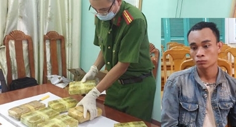 Vác gần 50 nghìn viên ma túy định vượt biên vào Việt Nam