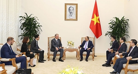 Thủ tướng Nguyễn Xuân Phúc tiếp cựu Phó Tổng thống Hoa Kỳ