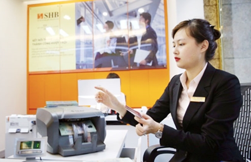 Hỗ trợ ổn định lãi suất, đảm bảo lợi nhuận ngân hàng