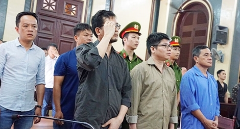 Xét xử đường dây nhập lậu xe ôtô, trốn thuế 162 tỷ đồng