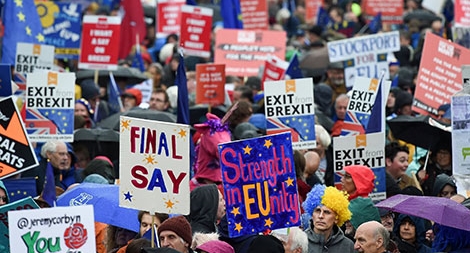 Nước Anh lại đau đầu với “phương trình Brexit”