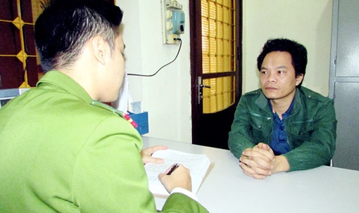 Giám đốc Công ty làm giả con dấu và tài liệu của cơ quan tổ chức