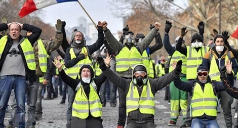 Pháp nỗ lực giải quyết khủng hoảng “Áo gilê vàng”