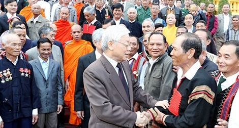 Tổng Bí thư, Chủ tịch nước Nguyễn Phú Trọng gặp mặt các già làng, trưởng bản tiêu biểu
