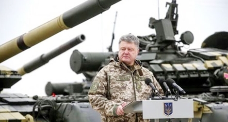 Nga đưa 1000 xe tăng pháo binh đến sát sườn Ukraine