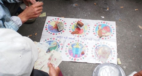 Trắng tay vì cờ bạc ngày Tết