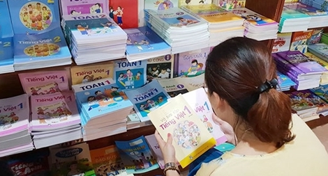 Kiểm soát giá sách giáo khoa bằng cơ chế nào?