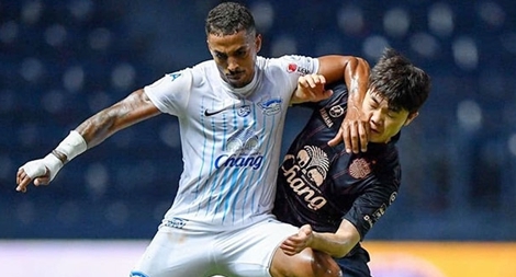 Hành trình xuất ngoại gian nan của các ngôi sao Việt