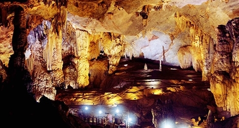 Quảng Bình trăn trở với việc khai thác đại trà du lịch mạo hiểm