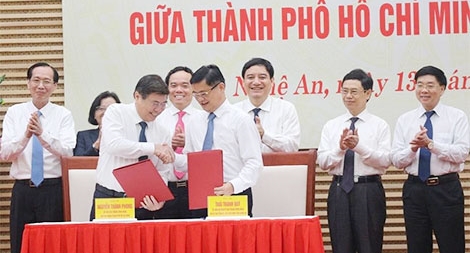 Tỉnh Nghệ An và TP Hồ Chí Minh đẩy mạnh hợp tác phát triển