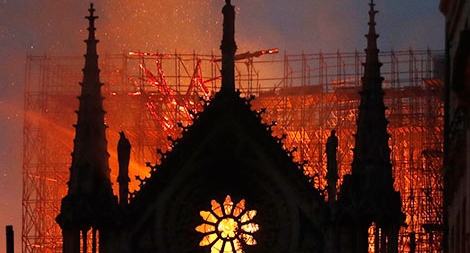 Nhà thờ Đức Bà: Một cuộc bể dâu, những điều đau đớn