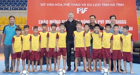 Ryan Giggs: Bóng đá học đường là chìa khóa đưa Việt Nam tới World Cup