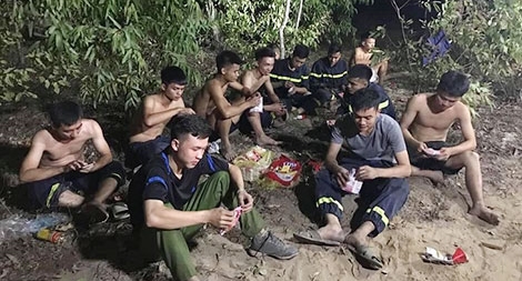 Dập lửa, cứu rừng giữ biểu tượng đất Hồng Lam