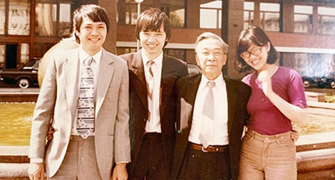 Bà Nguyễn Minh Hồng, con gái út nhà thơ Tố Hữu: "Mẹ tôi từng nhiều lần khóc vì ba tôi..."