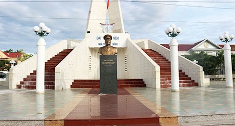 "Cổ tích" giữa đời thường bên triền cát trắng