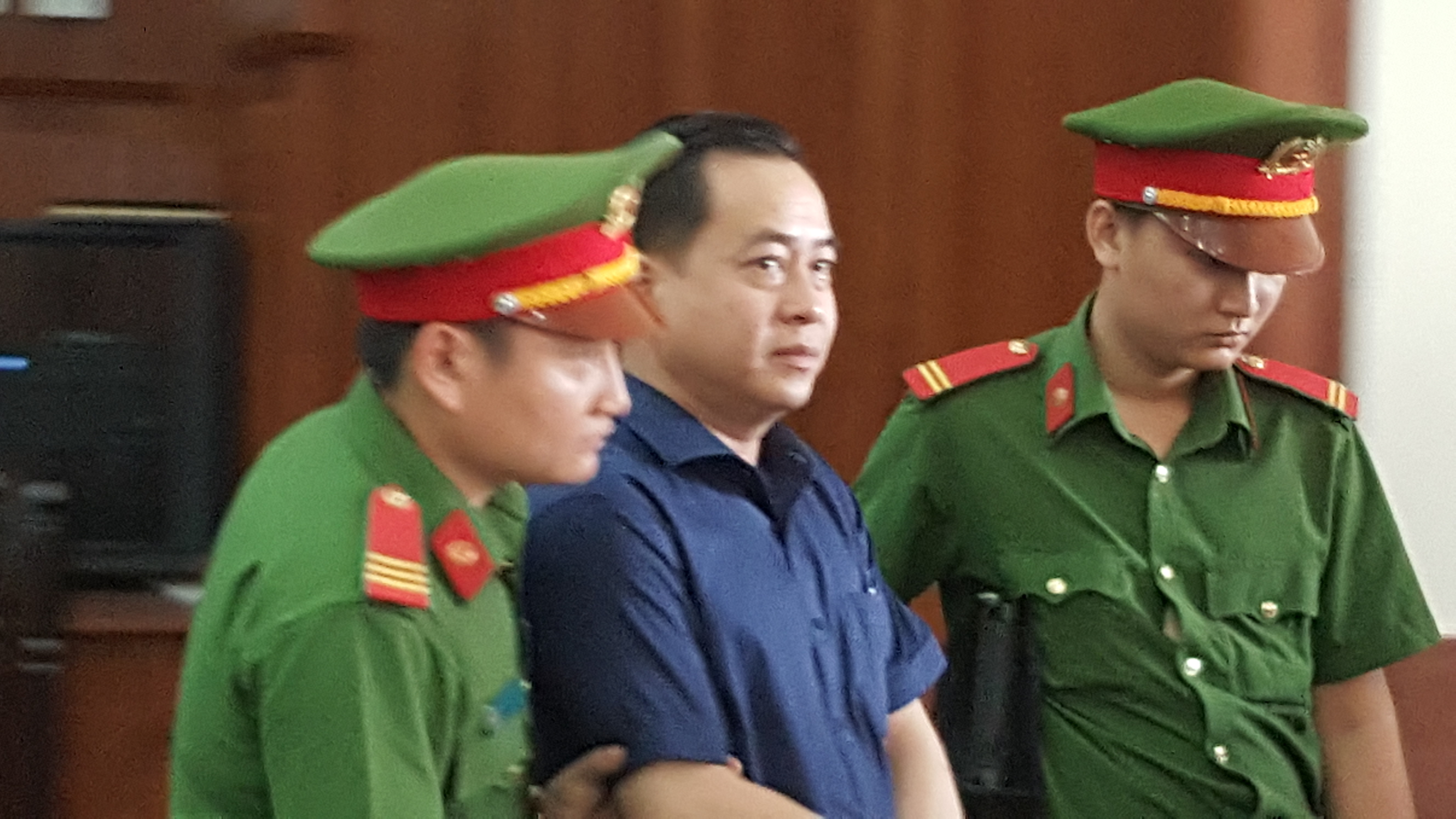 Nhiều bị cáo trong vụ Ngân hàng Đông Á ăn năn hối lỗi, xin giảm nhẹ hình phạt