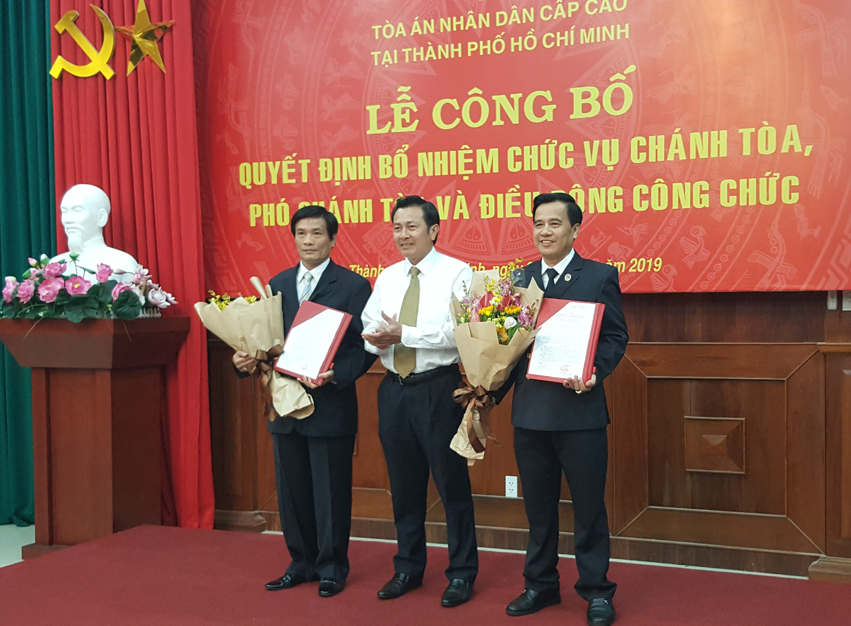 Bổ nhiệm Chánh tòa và Phó chánh tòa Tòa lao động TAND cấp cao tại TP HCM