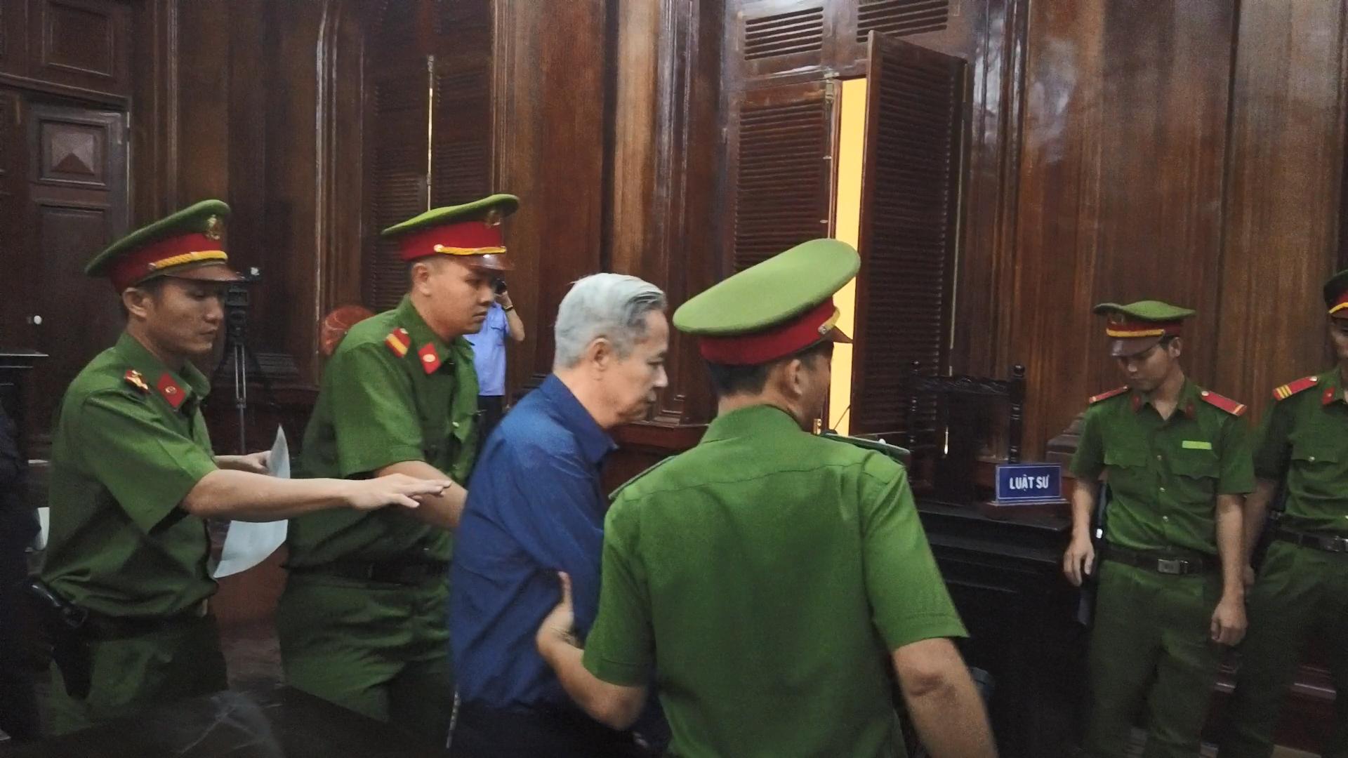 Ông Nguyễn Hữu Tín và 4 cựu sếp hầu tòa 