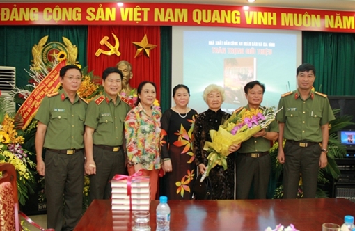 “Lê Vĩnh Hòa tuyển tập”: Áng văn chương quý báu hôm qua và hôm nay