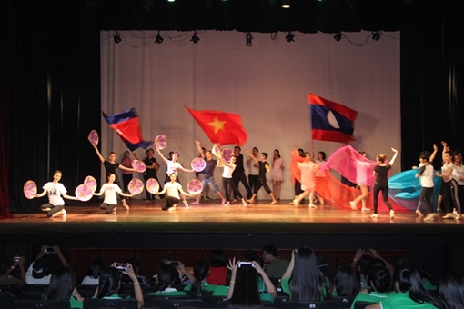 Nhiều tiết mục đặc sắc trong chương trình nghệ thuật “Thắm tình hữu nghị Việt Nam – Lào – Campuchia” 