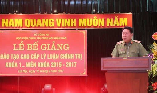 Bế giảng lớp cao cấp lý luận chính trị đầu tiên do lực lượng Công an đào tạo