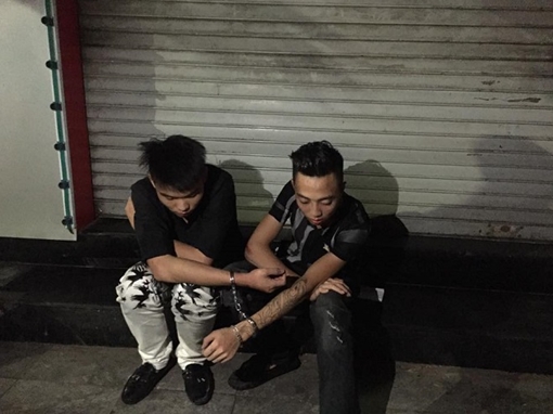 Dẫn đầu đoàn xe gần 30 chiếc lao thẳng vào Cảnh sát 141