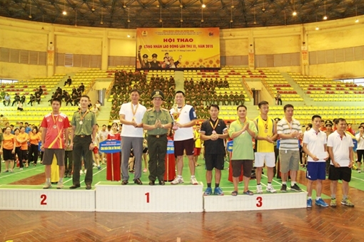 Bế mạc Hội thao cán bộ, công nhân, lao động khu vực phía Bắc