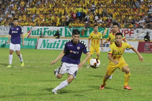 Những điểm nhấn ở vòng 8 V-League