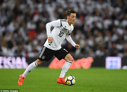 Đương kim vô địch dễ dàng “bắt nạt” đội bóng Bắc Mỹ?