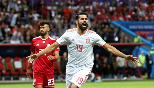 “Gấu” Nga khó cản bước “bò tót” Tây Ban Nha