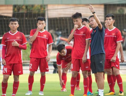 Cơn bĩ cực của đội bóng Việt Nam từng dự World Cup