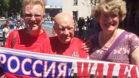 Thủ lĩnh tinh thần của CĐV xứ Wales trốn viện tới Pháp