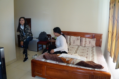 Thí sinh chơi sang thuê cả khách sạn VIP đi thi