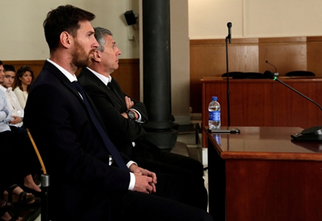 Messi lĩnh 21 tháng tù vì trốn thuế
