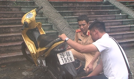 Phát hiện xe mô tô bị trộm cắp sau 12 năm